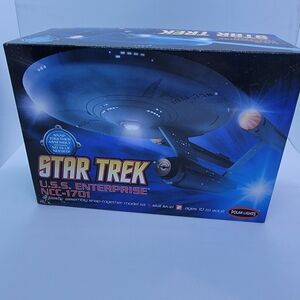 Star Trek USS Enterprise Model Kit - Black